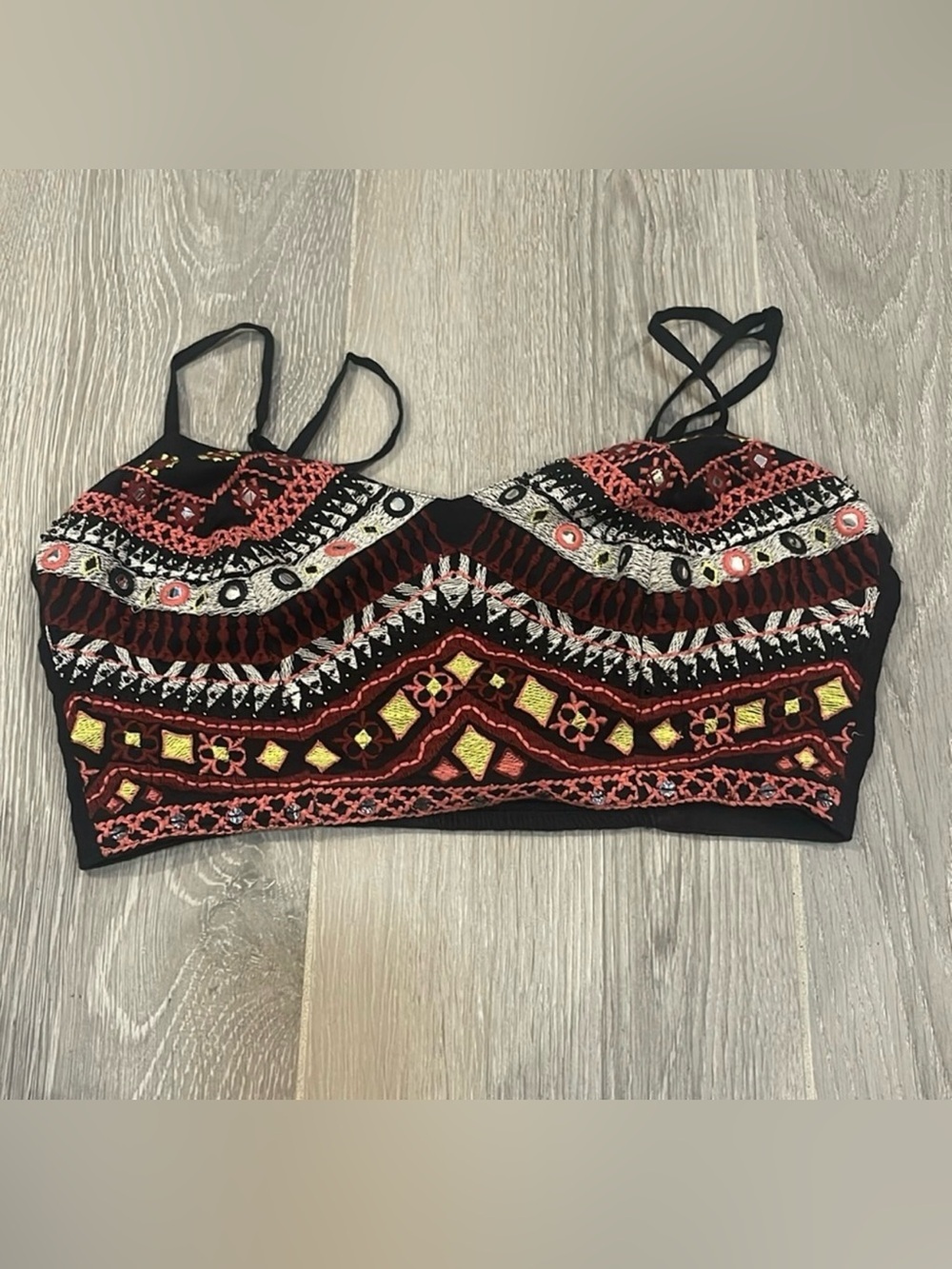 Guess Embroidered Cropped Cami - Black, Red, Yellow Size XS